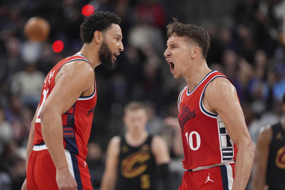 士队史首冠 士队史首冠